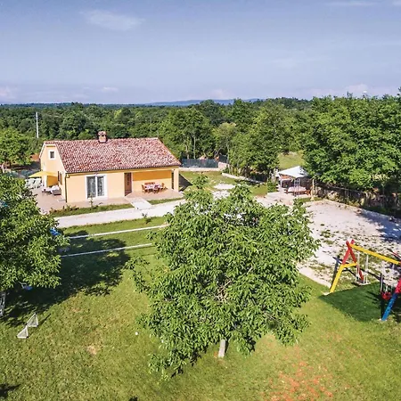 Beautiful Home In Butkovici With Wifi Holiday home