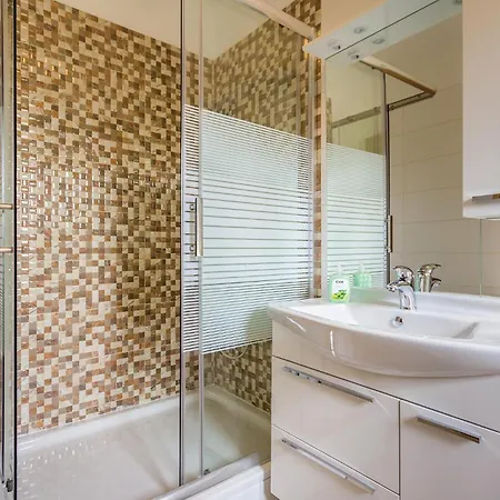 Beautiful Home In Butkovici With Wifi Butkovici (Istria)